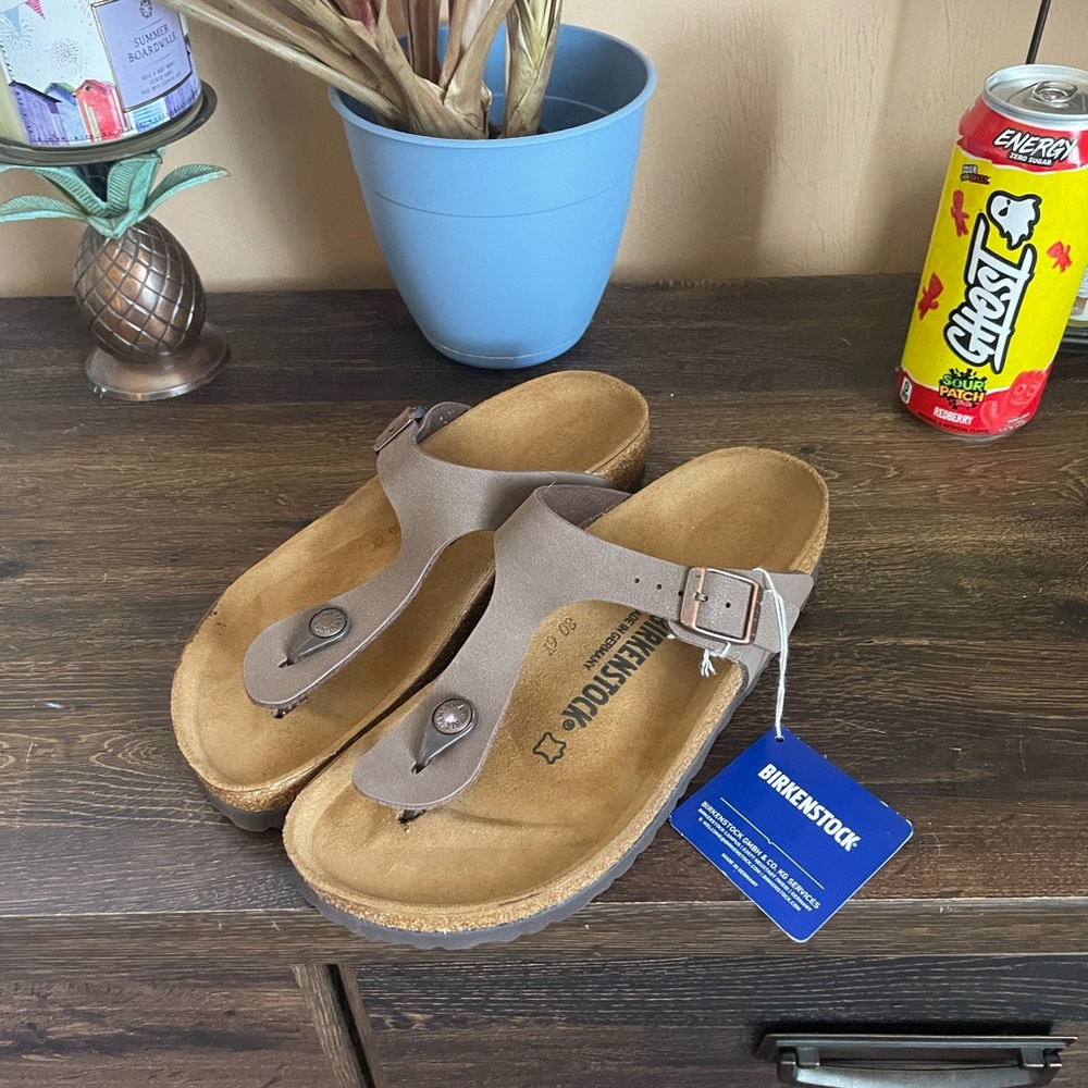 Brand New Birkenstocks 🌴🌴
